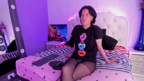 Snapshot of coralandocean chatting on November 2025 01:01:01 PM Coral and Ocean online show from November 2025 01:01:01 PM