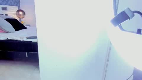 coralharmon online show from December 2024 05:22:01 PM