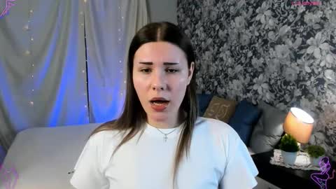 Snapshot of coraline_kitty chatting on February 2026 08:00:02 AM Coraline online show from February 2026 08:00:02 AM