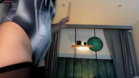 Coral Stefani online show from November 2025 10:08:02 PM