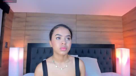 Snapshot of coralineross_ chatting on January 2026 11:02:02 AM coralineross_ online show from January 2026 11:02:02 AM