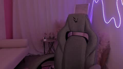 little girl who is always right or just Cora online show from February 2026 06:22:01 AM