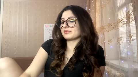Elisheva online show from April 2026 12:03:01 PM
