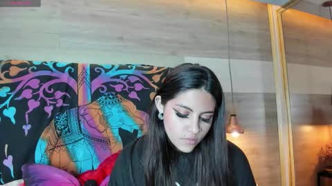 Cori online show from November 2025 04:33:02 AM