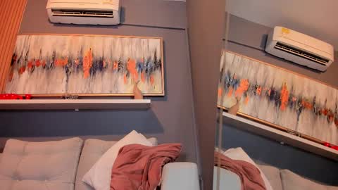 Cori online show from November 2025 12:04:01 PM