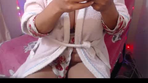 Snapshot of corinnahothotxxx chatting on January 2025 03:58:01 PM corinnahothotxxx online show from January 2025 03:58:01 PM