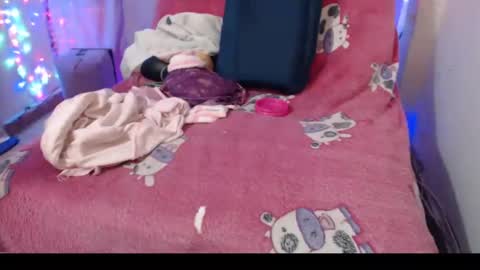 Snapshot of corinnahothotxxx chatting on February 2025 02:35:02 PM corinnahothotxxx online show from February 2025 02:35:02 PM