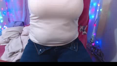 Snapshot of corinnahothotxxx chatting on February 2025 08:14:02 PM corinnahothotxxx online show from February 2025 08:14:02 PM