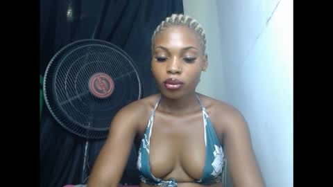 cornxcunt online show from November 2025 08:10:01 PM