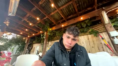 Snapshot of coronelking chatting on January 2025 01:02:01 AM coronelking online show from January 2025 01:02:01 AM