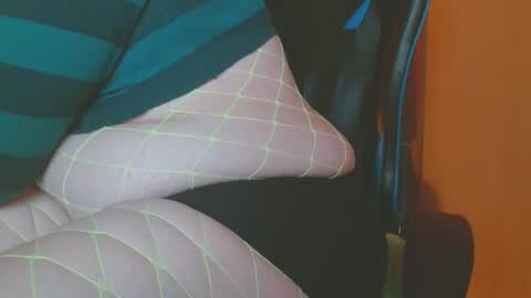 Snapshot of cosmicjones88 chatting on February 2025 08:09:01 AM cosmicjones88 online show from February 2025 08:09:01 AM