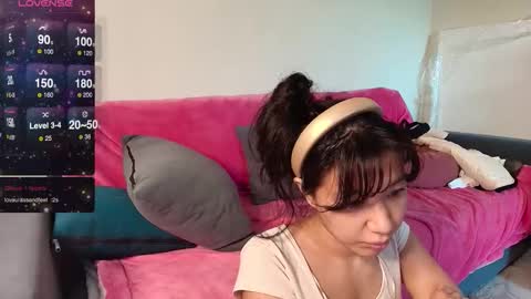Lina online show from September 2025 12:09:02 PM