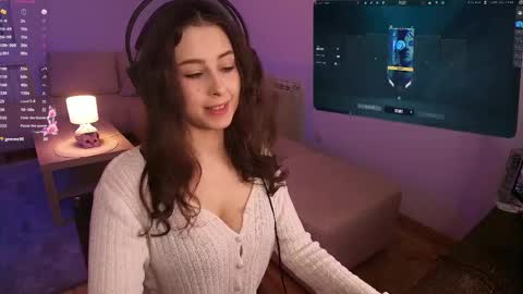 Luna online show from April 2026 07:44:01 PM