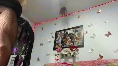 Snapshot of costahotxxx chatting on February 2026 09:06:02 AM sofiabigcock69 online show from February 2026 09:06:02 AM