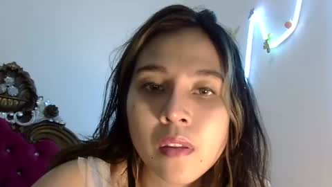 Snapshot of cottoncandygirl9898 chatting on February 2025 06:51:01 AM Liz Gwyneth Charlota online show from February 2025 06:51:01 AM