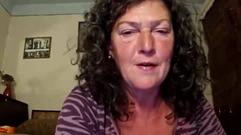 cougarcofee online show from October 2025 07:46:02 PM