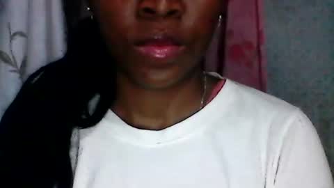 couleur_vanille online show from December 2025 01:11:01 AM