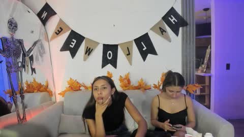 Snapshot of couple_funnyy chatting on October 2025 02:09:01 AM couple_funnyy online show from October 2025 02:09:01 AM