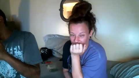 Snapshot of coupleohio419 chatting on October 2025 03:54:02 AM coupleohio419 online show from October 2025 03:54:02 AM