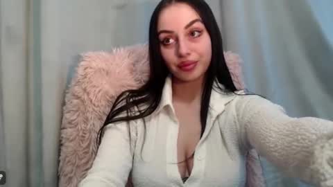 Snapshot of courtney_lux chatting on February 2026 02:56:02 PM Courtney online show from February 2026 02:56:02 PM