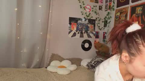 Yuna online show from November 2025 08:10:01 PM