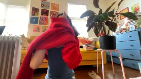 covergirl9 online show from November 2025 05:57:01 PM