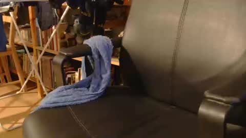 coyote017 online show from April 2026 02:44:01 PM