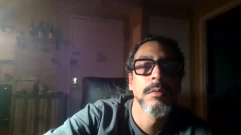 Snapshot of cq1er chatting on January 2025 07:10:02 AM Alejandro online show from January 2025 07:10:02 AM