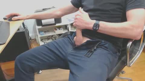 Snapshot of craigx chatting on November 2025 07:36:02 AM Craig online show from November 2025 07:36:02 AM