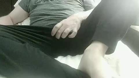 Snapshot of cranberry381 chatting on February 2026 12:19:01 PM cranberry381 online show from February 2026 12:19:01 PM