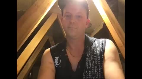 Snapshot of crash__gothic chatting on January 2025 03:29:02 AM CrashGothic online show from January 2025 03:29:02 AM