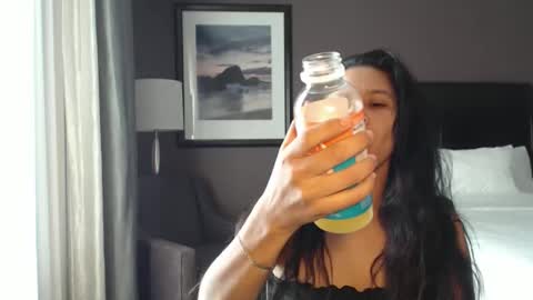 Snapshot of craven_d33 chatting on April 2026 11:55:02 PM craven_d33 online show from April 2026 11:55:02 PM