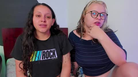 Snapshot of crazy_cakes_ chatting on December 2024 03:30:01 PM Lexie  Rose  online show from December 2024 03:30:01 PM