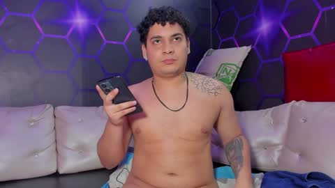 Snapshot of crazy_sexvip chatting on October 2025 12:28:02 PM - Girl ZOE and Boy Cain online show from October 2025 12:28:02 PM