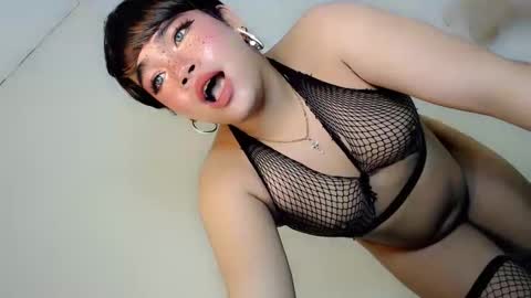 Snapshot of crazy_vixen chatting on March 2025 09:14:02 PM Hot Ayisha online show from March 2025 09:14:02 PM