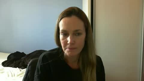 Snapshot of crazyanny chatting on October 2025 04:07:02 PM Anny online show from October 2025 04:07:02 PM