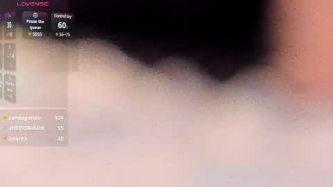 Snapshot of crazybeef__ chatting on December 2024 03:06:01 PM Caro Andrew online show from December 2024 03:06:01 PM