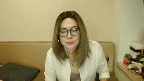 Kelly   online show from March 2025 10:22:02 AM