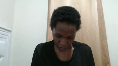 Snapshot of crazyebonie chatting on October 2025 03:54:01 PM Ebonie online show from October 2025 03:54:01 PM