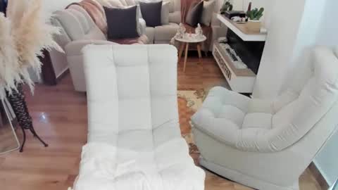 LAURA online show from February 2026 01:33:02 PM