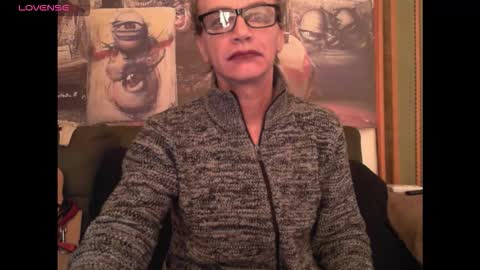 Snapshot of crazyjuny chatting on February 2026 02:04:02 PM CrazyJuny online show from February 2026 02:04:02 PM