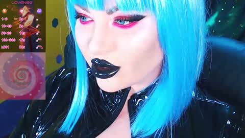 Roxy online show from November 2025 02:08:01 PM