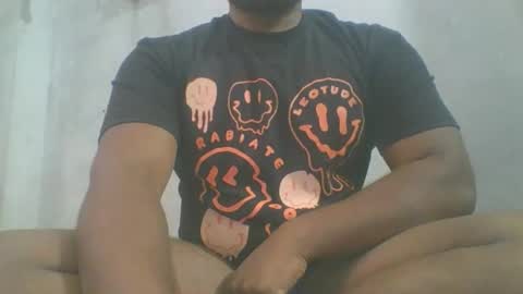 crazzy_booy online show from February 2026 03:38:02 AM