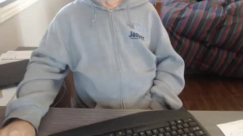 Creamormilk online show from September 2025 04:52:01 PM