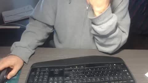 Creamormilk online show from October 2025 01:13:01 PM