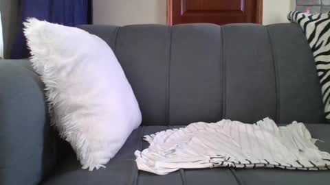 Snapshot of creamy_couchiey chatting on July 2026 01:04:01 PM Creamy Couchiey online show from July 2026 01:04:01 PM