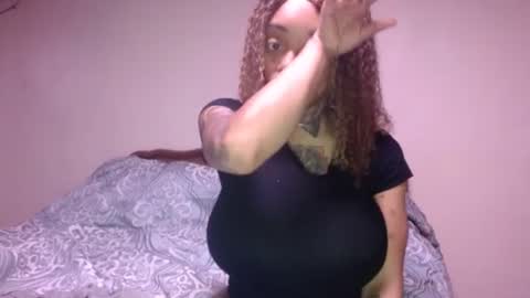Snapshot of creamyexotica chatting on January 2026 08:38:02 AM CreamyExotica online show from January 2026 08:38:02 AM