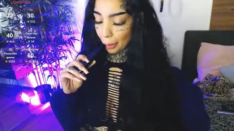 Sophie online show from April 2026 07:16:01 AM