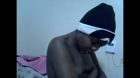 Snapshot of creamyypussyy chatting on October 2025 09:56:01 PM creamyypussyy online show from October 2025 09:56:01 PM