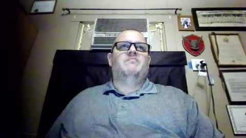 Snapshot of creeeping_death chatting on September 2025 07:12:01 AM The hopeless romantic online show from September 2025 07:12:01 AM